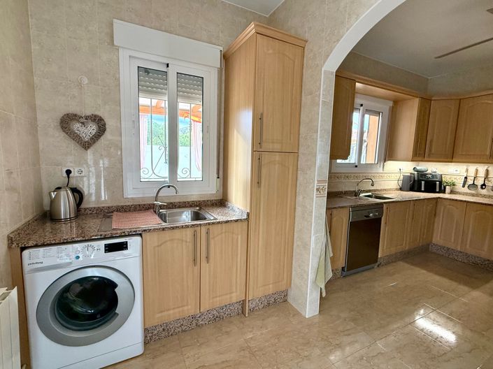 Image No.18-3 Bed Villa for sale