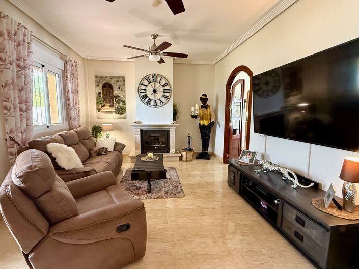 Image No.24-3 Bed Villa for sale