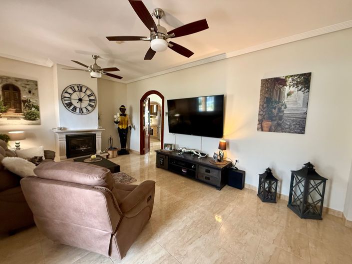 Image No.22-3 Bed Townhouse for sale