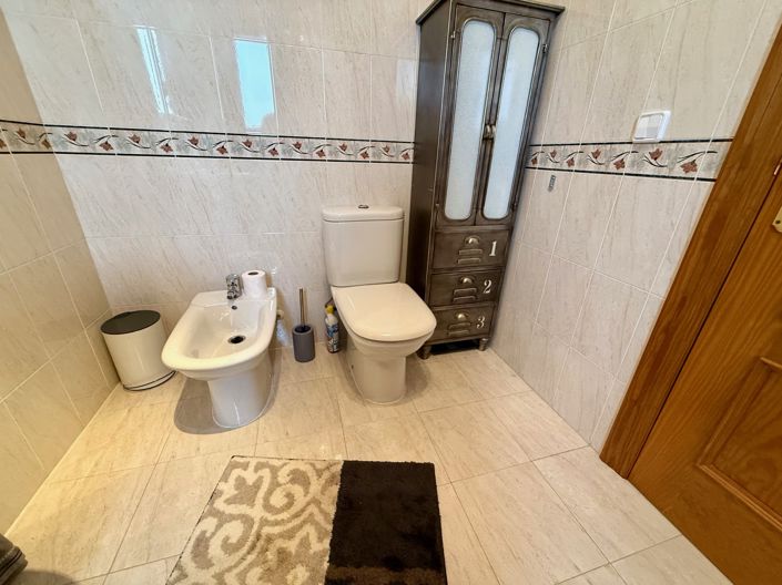 Image No.35-3 Bed Townhouse for sale