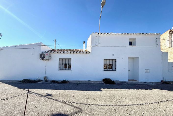 Image No.26-3 Bed Country House for sale