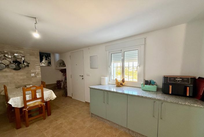 Image No.6-3 Bed Country House for sale