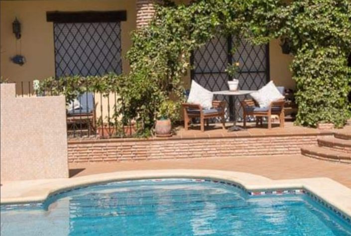 Image No.20-6 Bed Villa for sale