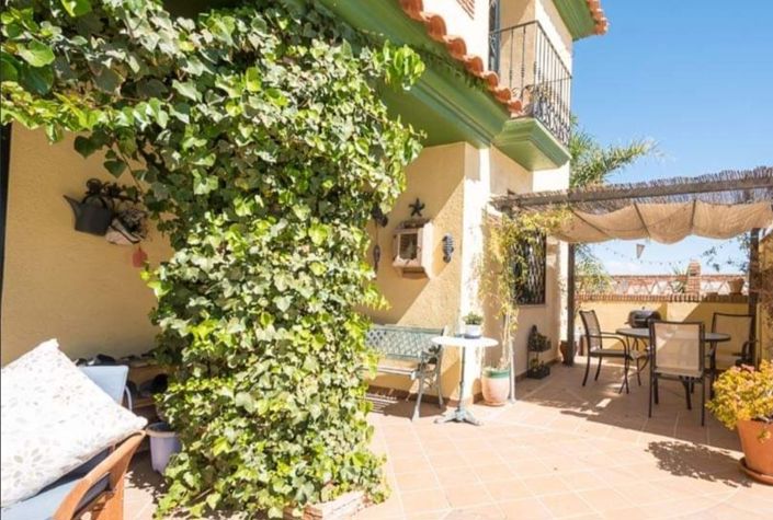 Image No.6-6 Bed Villa for sale