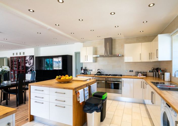 Image No.3-Villa / Détaché de 6 chambres à vendre à Iznájar