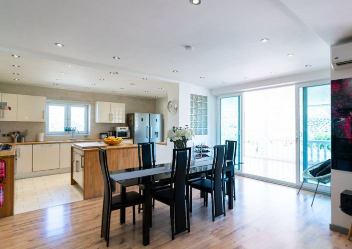 Image No.10-Villa / Détaché de 6 chambres à vendre à Iznájar