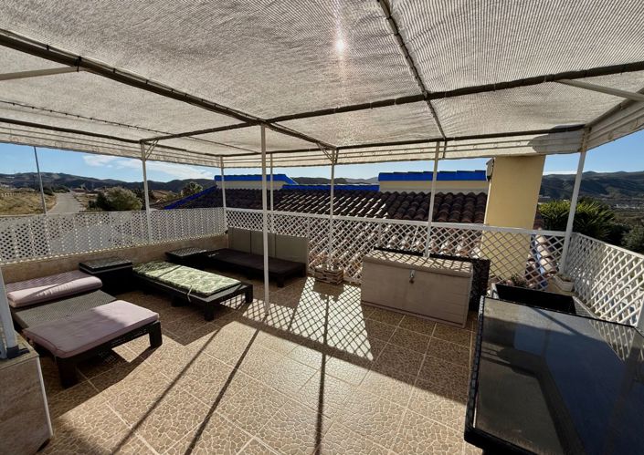 Image No.19-3 Bed Villa for sale