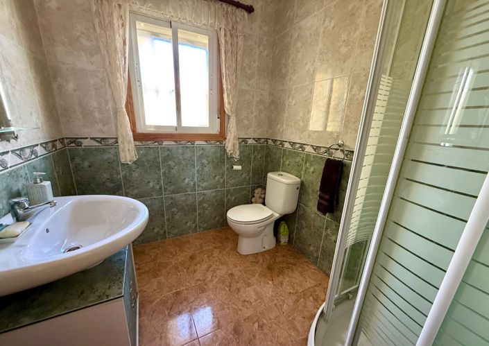 Image No.40-3 Bed Villa for sale