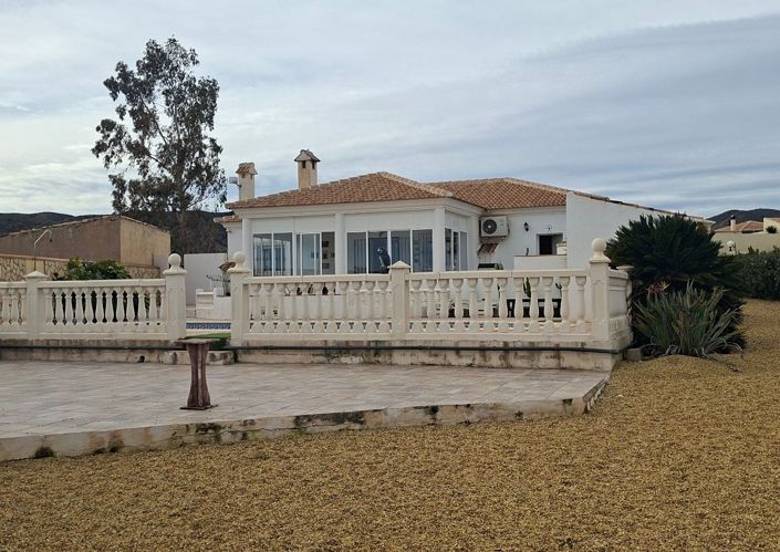 Image No.18-3 Bed Villa for sale