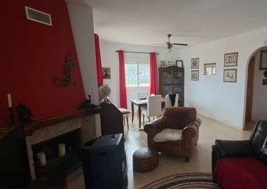 d0cdb3cdeaa3db104f8941b1367e370d19238