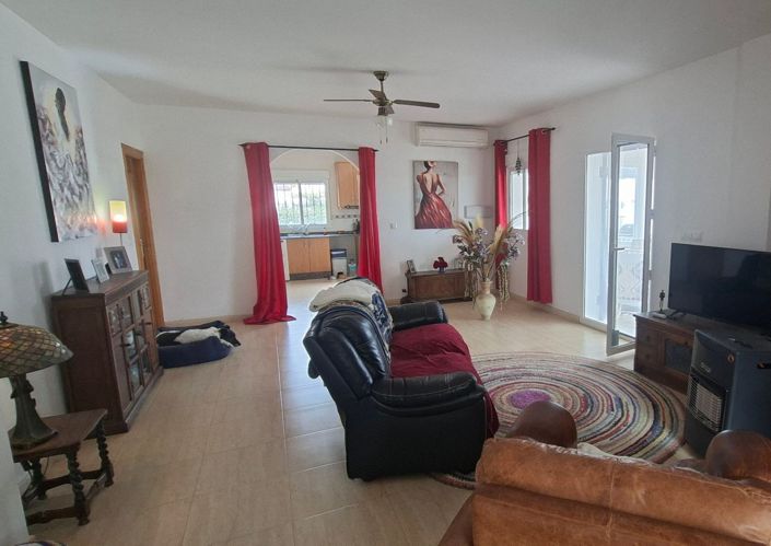 Image No.9-3 Bed Villa for sale