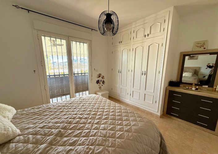 Image No.18-4 Bed Villa for sale