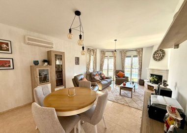 d9b13186538c7cdf4adb3881c999b73223961