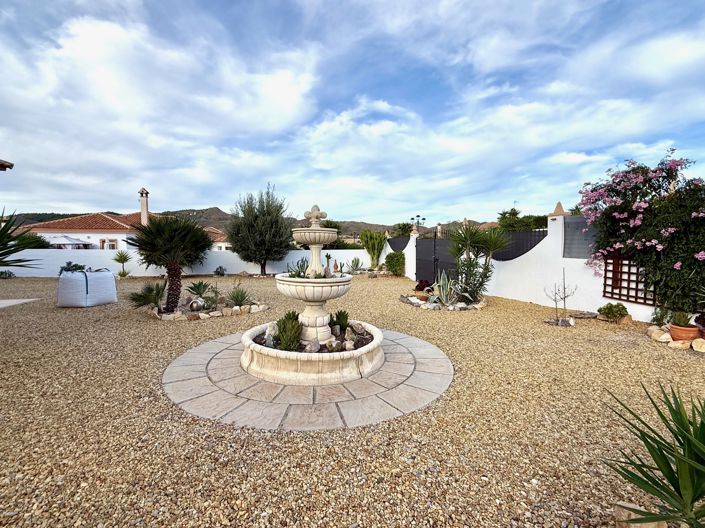 Image No.12-3 Bed Villa for sale