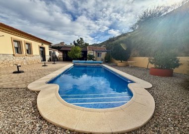 08ded7647e5c18ac78e47090a5c240d737577