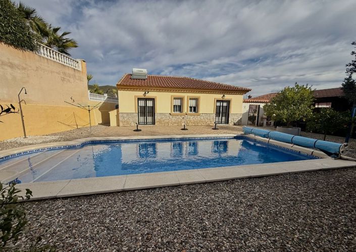 Image No.12-3 Bed Villa for sale