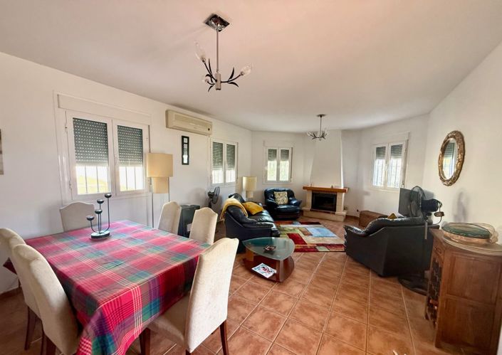 Image No.20-3 Bed Villa for sale