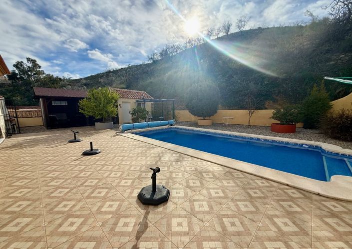 Image No.5-3 Bed Villa for sale