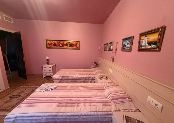 Image No.25-3 Bed Villa for sale