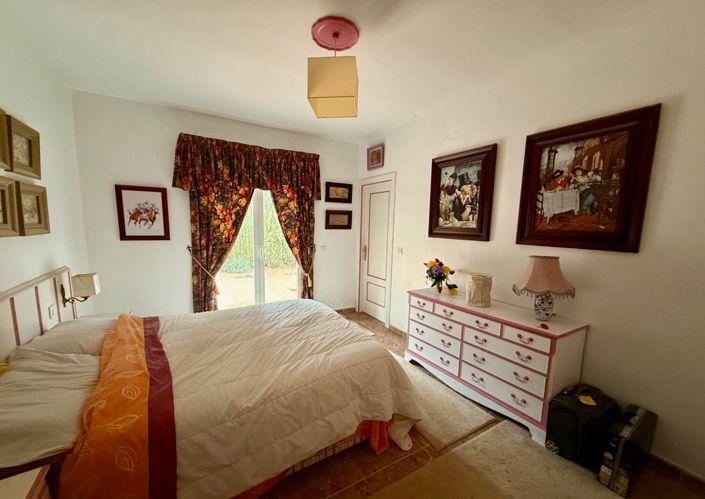 Image No.27-3 Bed Villa for sale