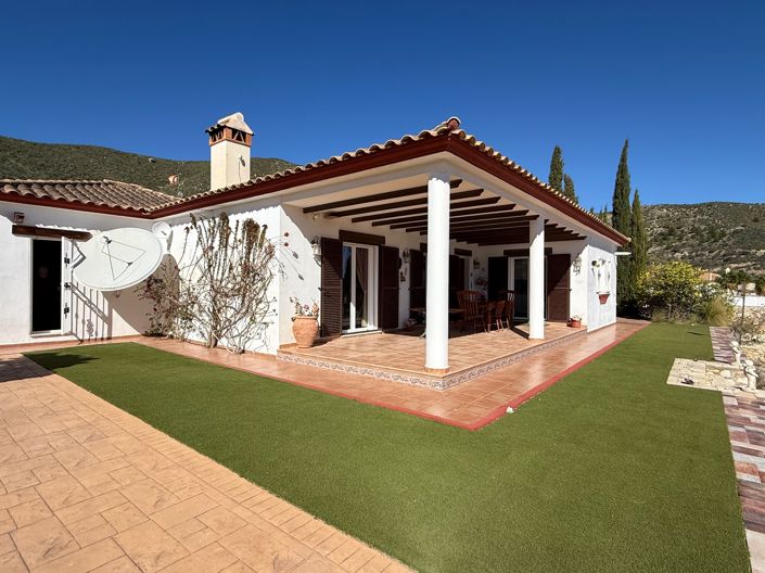 Image No.7-3 Bed Villa for sale