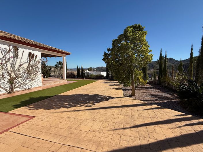 Image No.9-3 Bed Villa for sale