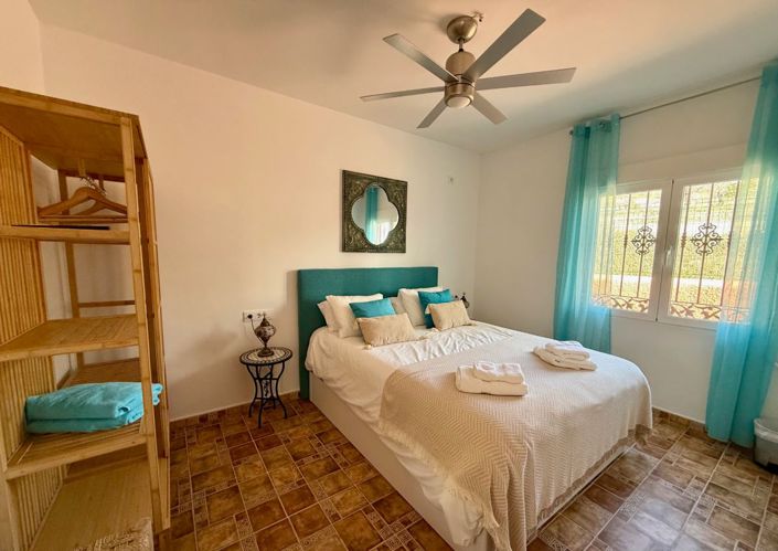 Image No.25-Maison de campagne de 4 chambres à vendre à Oria