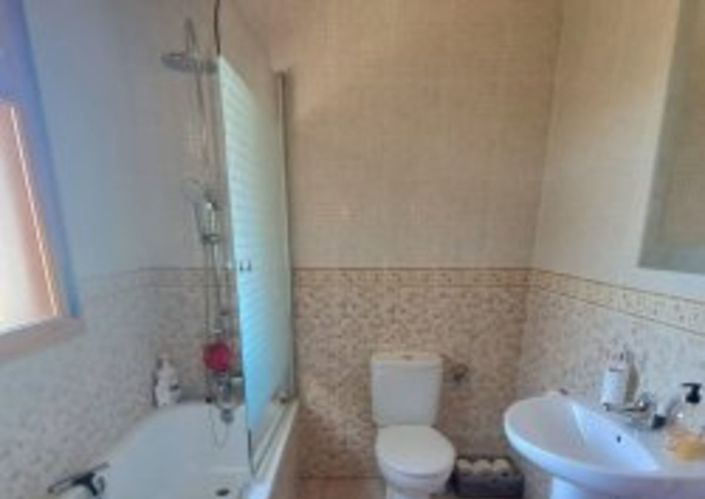 Image No.22-Maison de campagne de 6 chambres à vendre à Iznájar