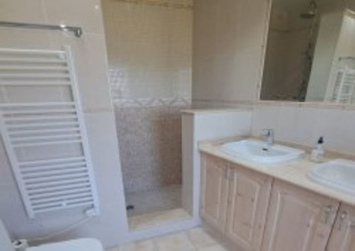 Image No.24-Maison de campagne de 6 chambres à vendre à Iznájar