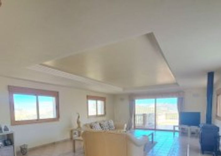 Image No.3-Maison de campagne de 6 chambres à vendre à Iznájar