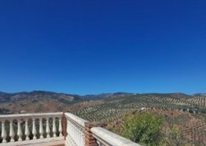 Image No.35-Maison de campagne de 6 chambres à vendre à Iznájar