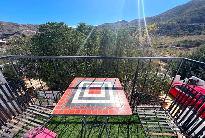 Image No.10-7 Bed Country House for sale