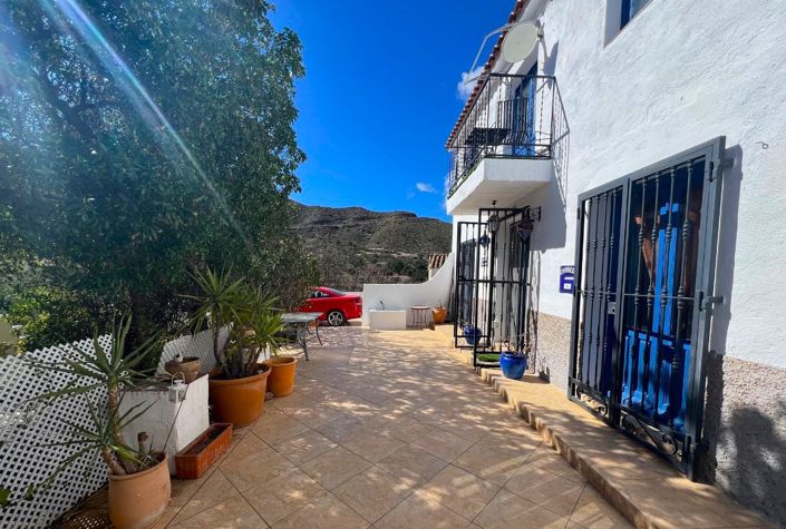 Image No.6-7 Bed Country House for sale