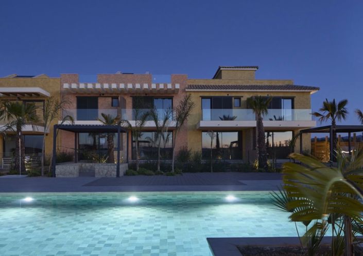 Image No.5-2 Bed Townhouse for sale