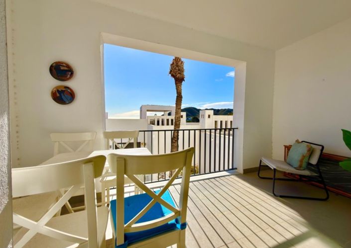 Image No.25-2 Bed Apartment for sale