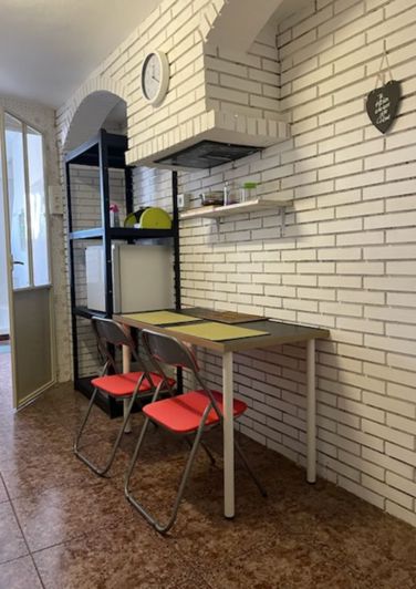 Image No.19-8 Bed Townhouse for sale