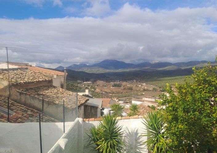 Image No.24-8 Bed Townhouse for sale