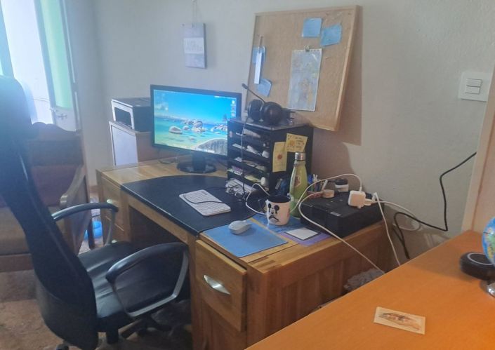 Image No.9-8 Bed Townhouse for sale