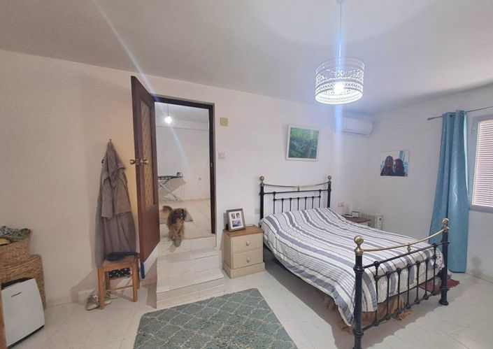 Image No.17-4 Bed Townhouse for sale