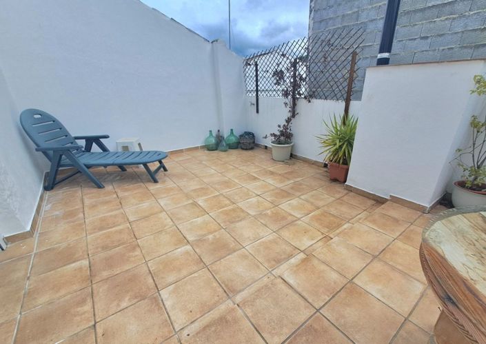 Image No.2-4 Bed Townhouse for sale