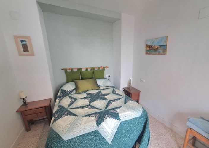 Image No.20-4 Bed Townhouse for sale