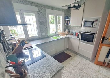 ee465bef6ffebeb672c563658c55beb790889