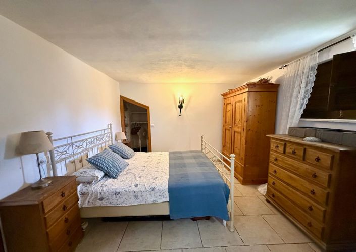 Image No.16-5 Bed Country House for sale