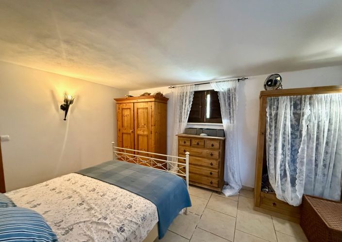 Image No.17-5 Bed Country House for sale