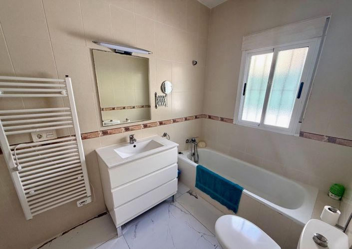 Image No.17-3 Bed Villa for sale