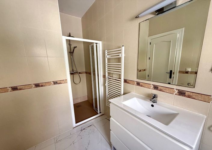 Image No.18-3 Bed Villa for sale