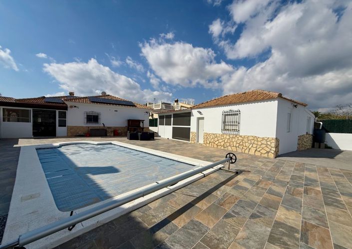 Image No.30-3 Bed Villa for sale