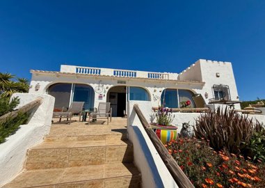 0932b4cb995a689aa81a7c5b2a1f395136972