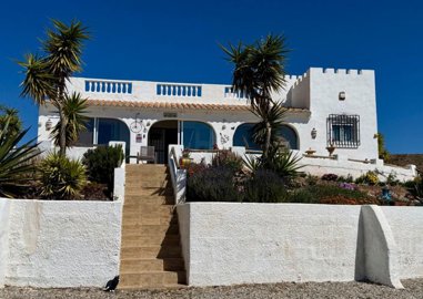 0932b4cb995a689aa81a7c5b2a1f395196711