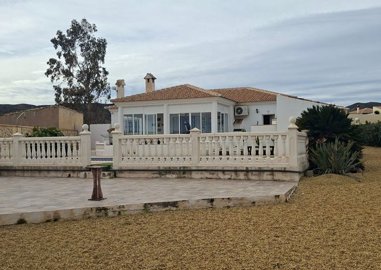 96f2e3a3ad080396b451a58bc9f6310635221